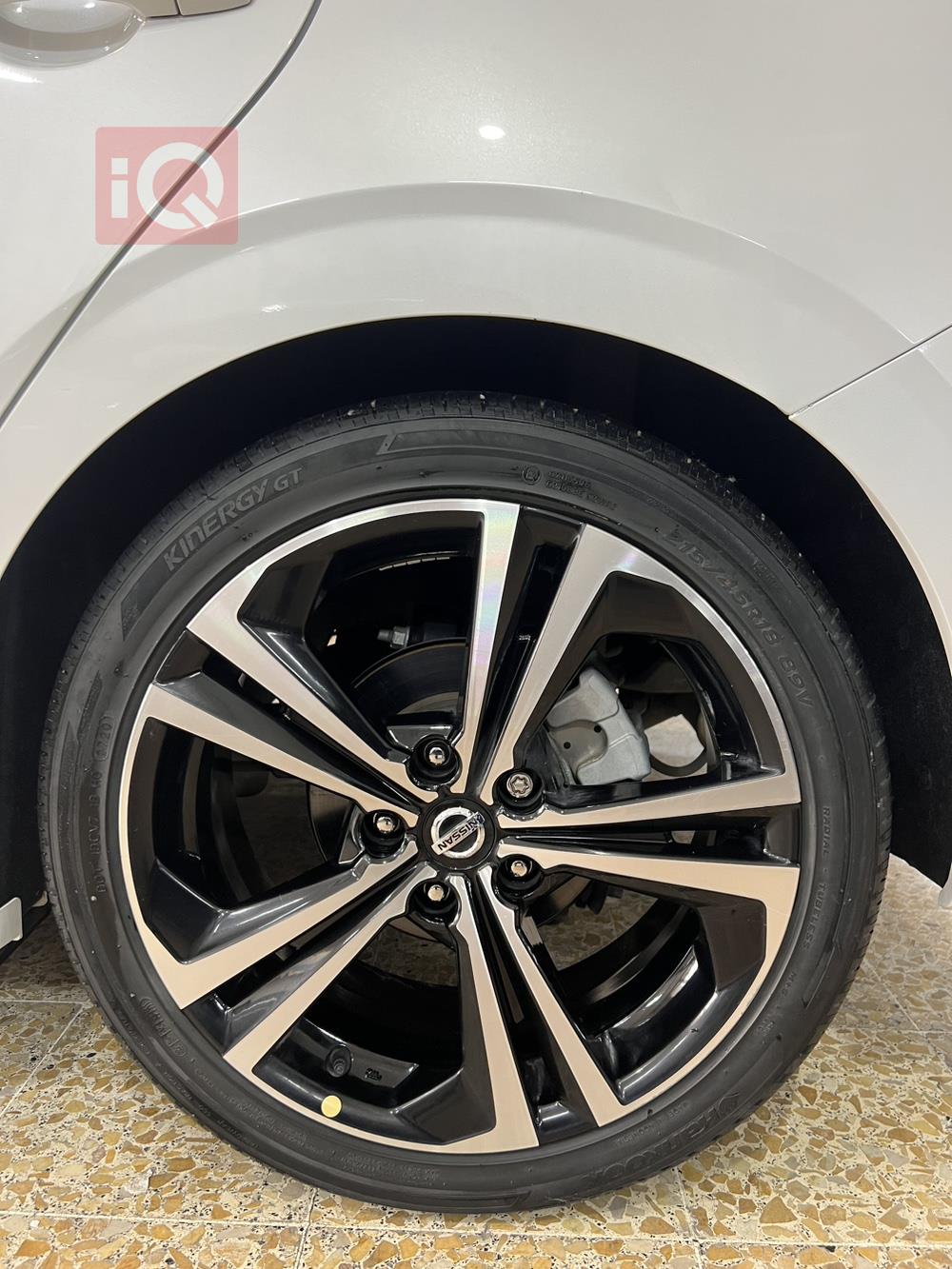 نيسان سنترا